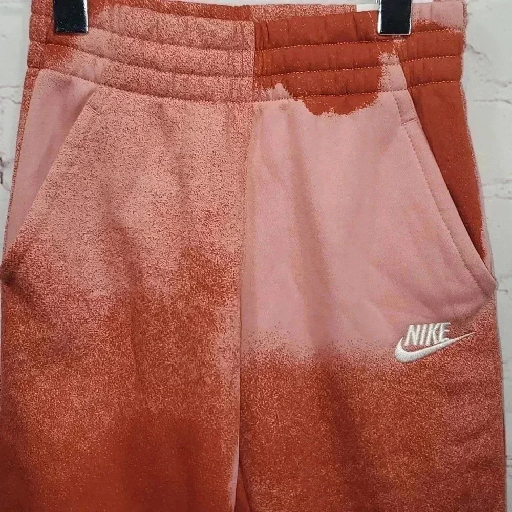 Nike Boys YOUTH Sportswear Club Fleece Jogger Pants SPRAY PAINT Extra Small NWT